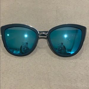 Quay My Girl sunglasses